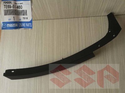Накладка переднего бампера ліва TE69-51-W80 Mazda CX-9  
