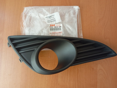 Заглушка противотуманної фари 71751-85L10-5PK Suzuki Splash 
Заглушка противотуманної фари 71751-85L10-5PK Suzuki Splash