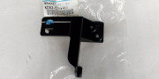 KD53-51-V46A Кронштейн молдингу лівий Mazda