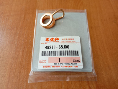 Прокладка шланга ГПК 49211-65J00 Suzuki Grand Vitara, XL-7 Прокладка шланга ГПК 49211-65J00 Suzuki Grand Vitara, XL-7