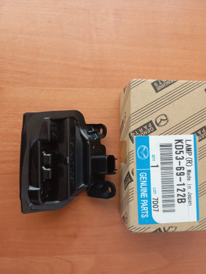Повторювач повороту Mazda KD53-69-122B Повторювач повороту Mazda KD53-69-122B