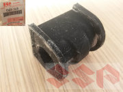 Втулки переднього стабілізатора 42431-71L00 Suzuki Swift