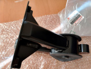 Подушка двигуна задня 11710-62J00-000 Suzuki