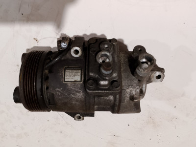 95201-76KA0 Компресор кондиціонера Suzuki Grand Vitara, б/в 95201-76KA0 Компресор кондиціонера Suzuki Grand Vitara, б/в