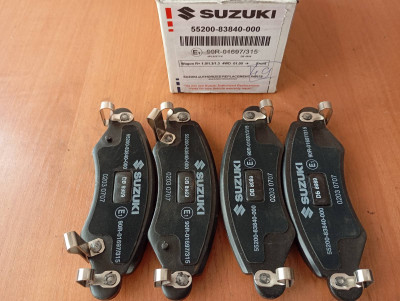  Колодки гальмівні передні 55200-83840-000 Suzuki  Колодки гальмівні передні 55200-83840-000 Suzuki