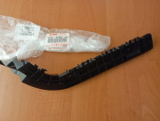 Кронштейн заднього бампера правий 71831-61M00-000 Suzuki SX4 S-Cross