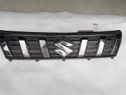 72110-86R00-DHW Решітка верхня Suzuki Vitara, б/в