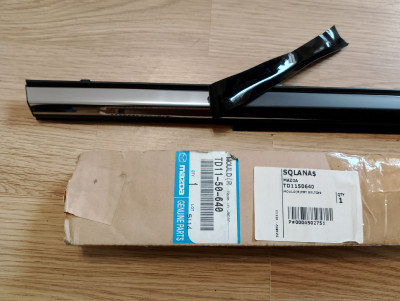 Молдинг передніх дверей TD11-50-640 Mazda CX-9  Молдинг передніх дверей TD11-50-640 Mazda CX-9