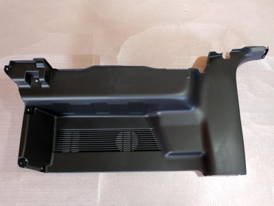 76270-77R00-5PK Обшивка багажника права Suzuki Jimny 76270-77R00-5PK Обшивка багажника права Suzuki Jimny
