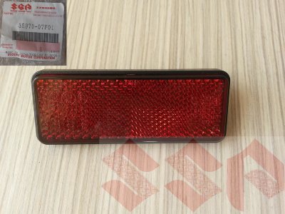 Відбивач заднього бампера 35970-07F01 Suzuki Grand Vitara  Відбивач заднього бампера 35970-07F01 Suzuki Grand Vitara 
