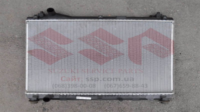 Радиатор б/у Suzuki Grand Vitara 17700-65J00 Радиатор б/у Suzuki Grand Vitara 17700-65J00