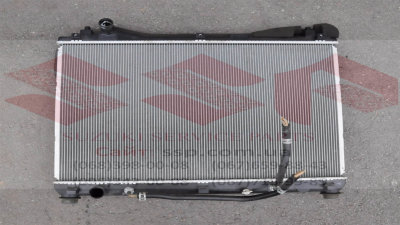 Радиатор б/у Suzuki Grand Vitara 17700-65J10 Радиатор б/у Suzuki Grand Vitara 17700-65J10