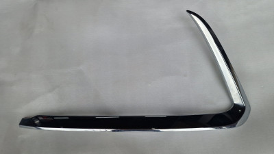 TK50-50131 Хром молдинг лівий переднього бампера Mazda CX-9, б/в TK50-50131 Хром молдинг лівий переднього бампера Mazda CX-9, б/в