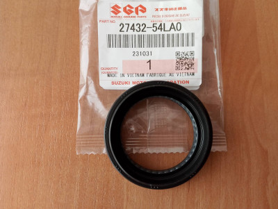 Сальник диференціалу передній лівий 27432-54LA0 Suzuki Сальник диференціалу передній лівий 27432-54LA0 Suzuki