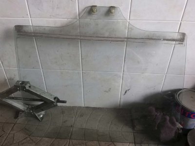 Стекло задней правой двери б/у suzuki Grand Vitarа 84503-65J00 Стекло задней правой двери б/у suzuki Grand Vitara, 84503-65J00