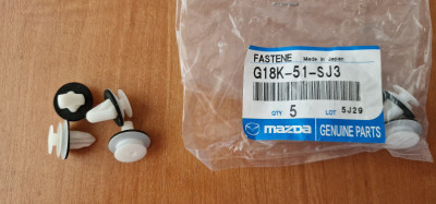 G18K-51-SJ3 Клипса крепления порога Mazda 2, 3, 5, 6, CX-7 CX-9  G18K51SJ3 Клипса крепления порога Mazda 2, 3, 5, 6, CX-7 CX-9 