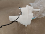 BN9A-67-480F Бачок омивача лобового скла Mazda 3