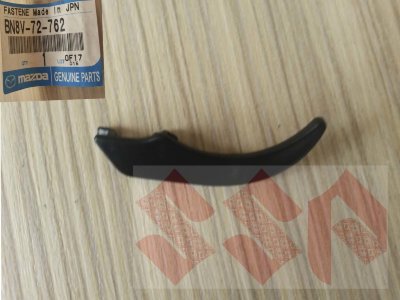 BN8V-72-762 Кріплення ущільнювача дверей Mazda 3  BN8V-72-762 Кріплення ущільнювача дверей Mazda 3 