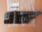Кронштейн кріплення переднього бампера правий 71731-68L00-000 Suzuki Swift