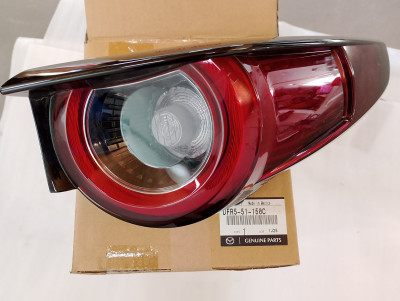 DFR5-51-150C Ліхтар задній зовнішній правий Mazda CX-30 DFR5-51-150C Ліхтар задній зовнішній правий Mazda CX-30