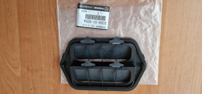 D350-51-920A Mazda Клапан вентиляції салона  D350-51-920A Mazda Клапан вентиляції салона 