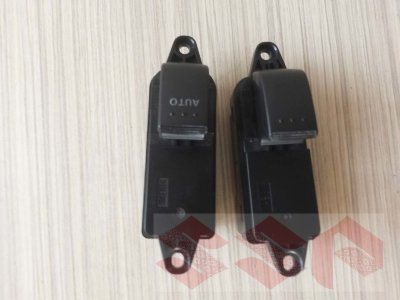 Кнопка стеклоподъемника mazda CX7 б/у Кнопка стеклоподъемника mazda CX7 б/у