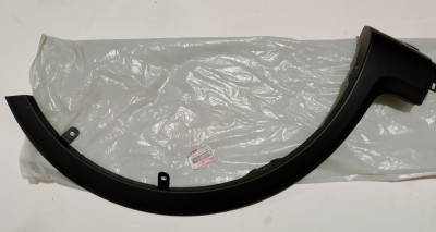 77210-79J00-5PK Накладка крила передня права Suzuki SX-4 77210-79J00-5PK Накладка крила передня права Suzuki SX-4